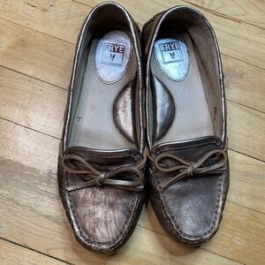 EUC Frye Women's Bronze Metallic Leather Bow Accent Moccasin Driving Loafers SZ7